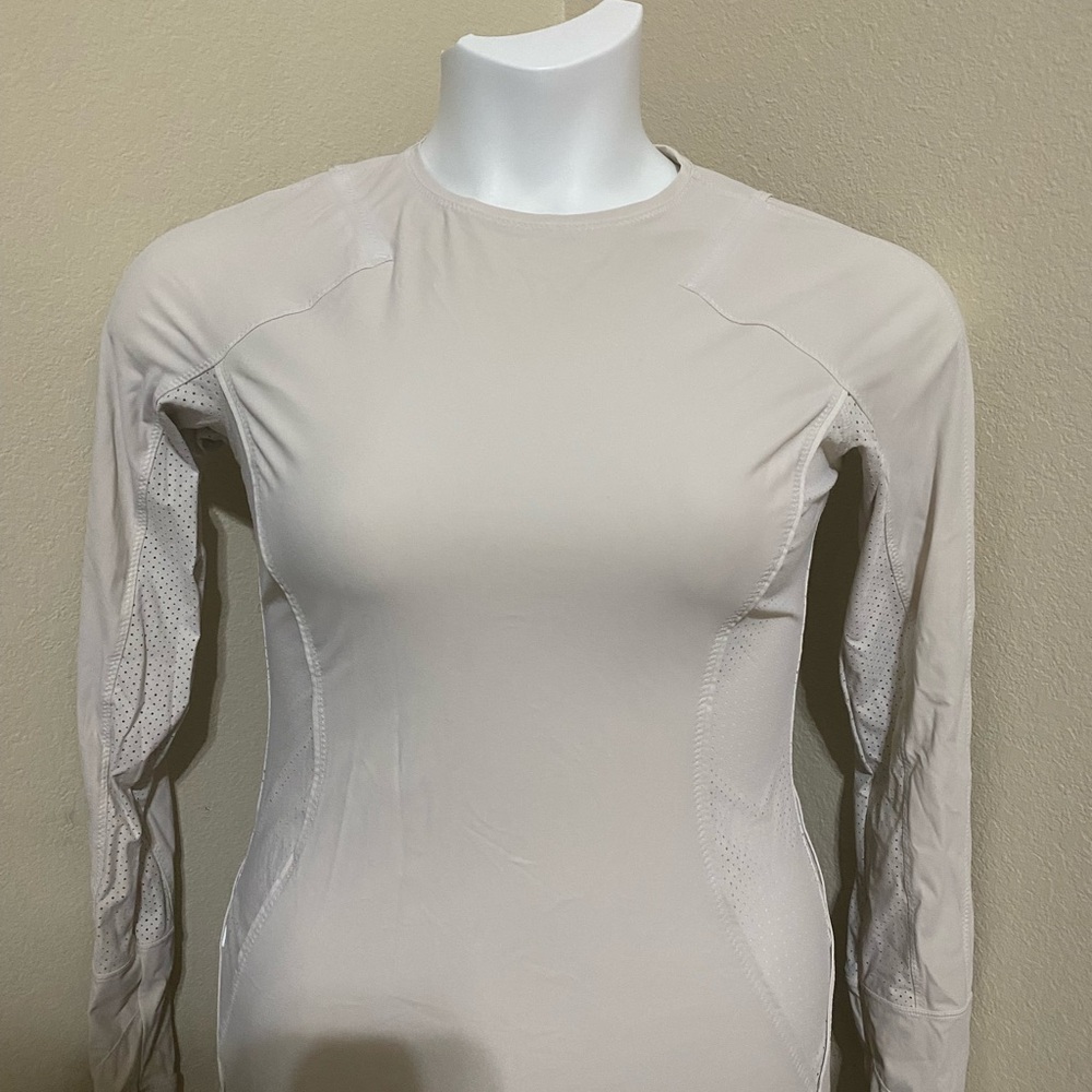 Athleta Beige Long Sleeve Top Women’s Size-S Good Condition